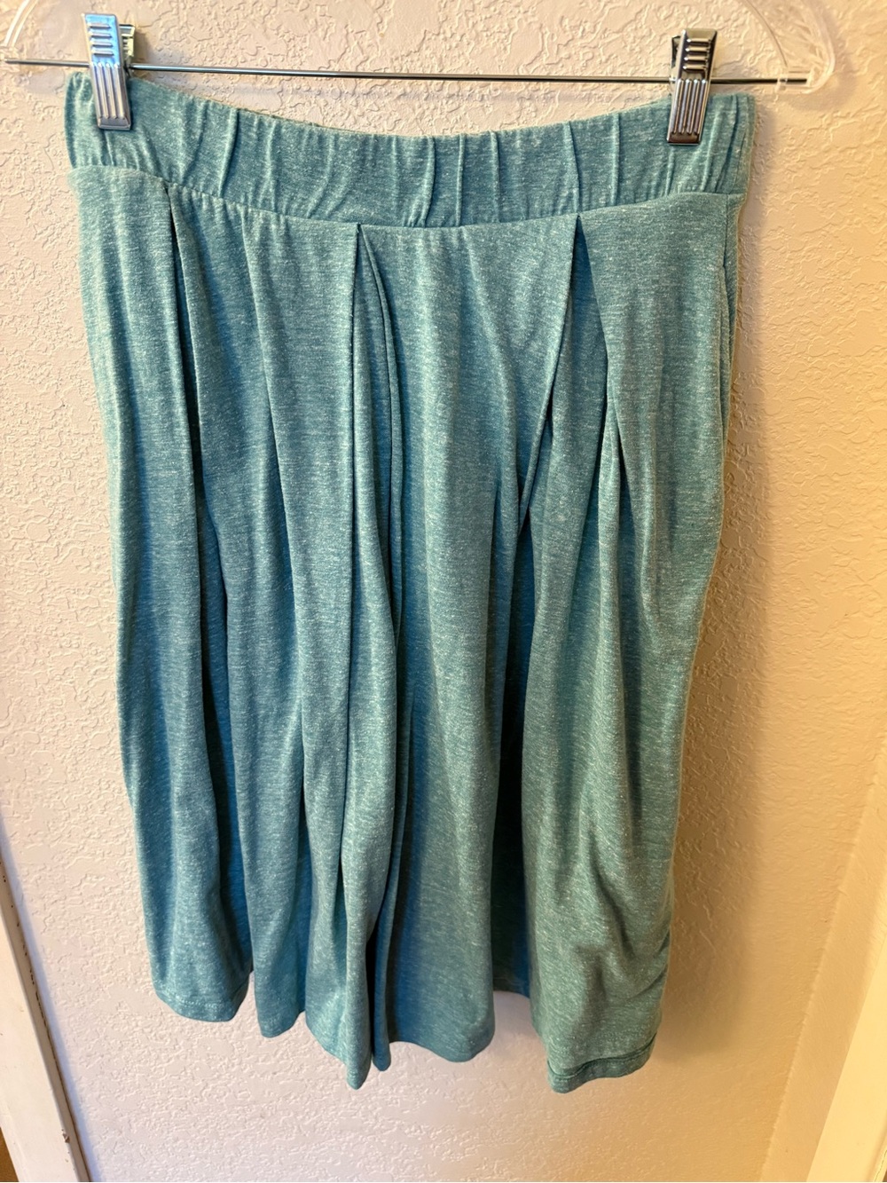 Size Small LuLaRoe Madison skirt in heathered teal
